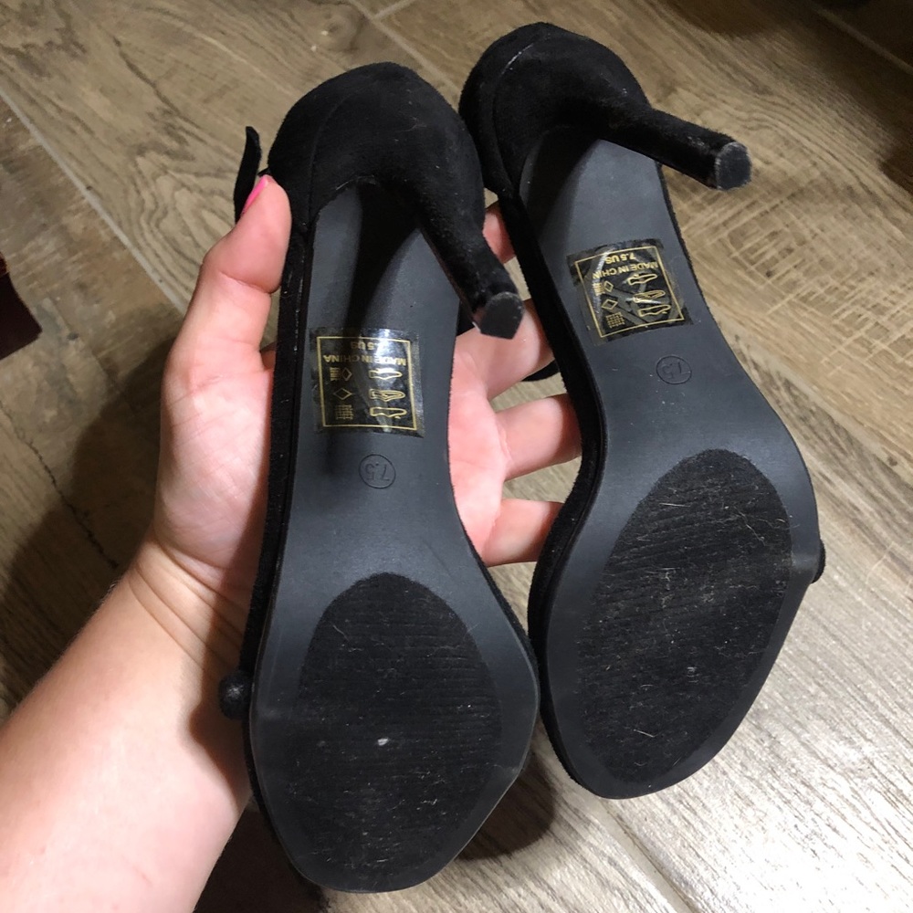 Fashion Nova “Make You A Believer Heel” - Picture 4 of 11